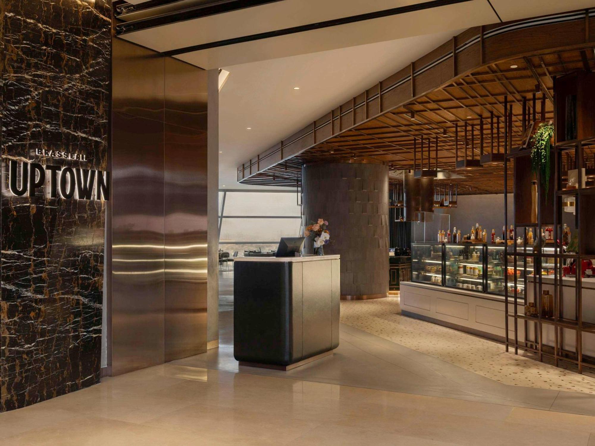 So/ Uptown Dubai Hotel Eksteriør billede Uptown Bar